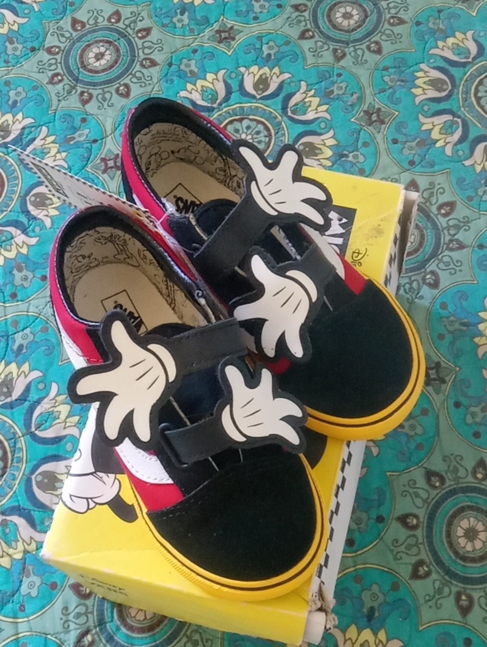 Vans Kids Black, Red & Yellow Mickey Hand Strap Slip-Ons